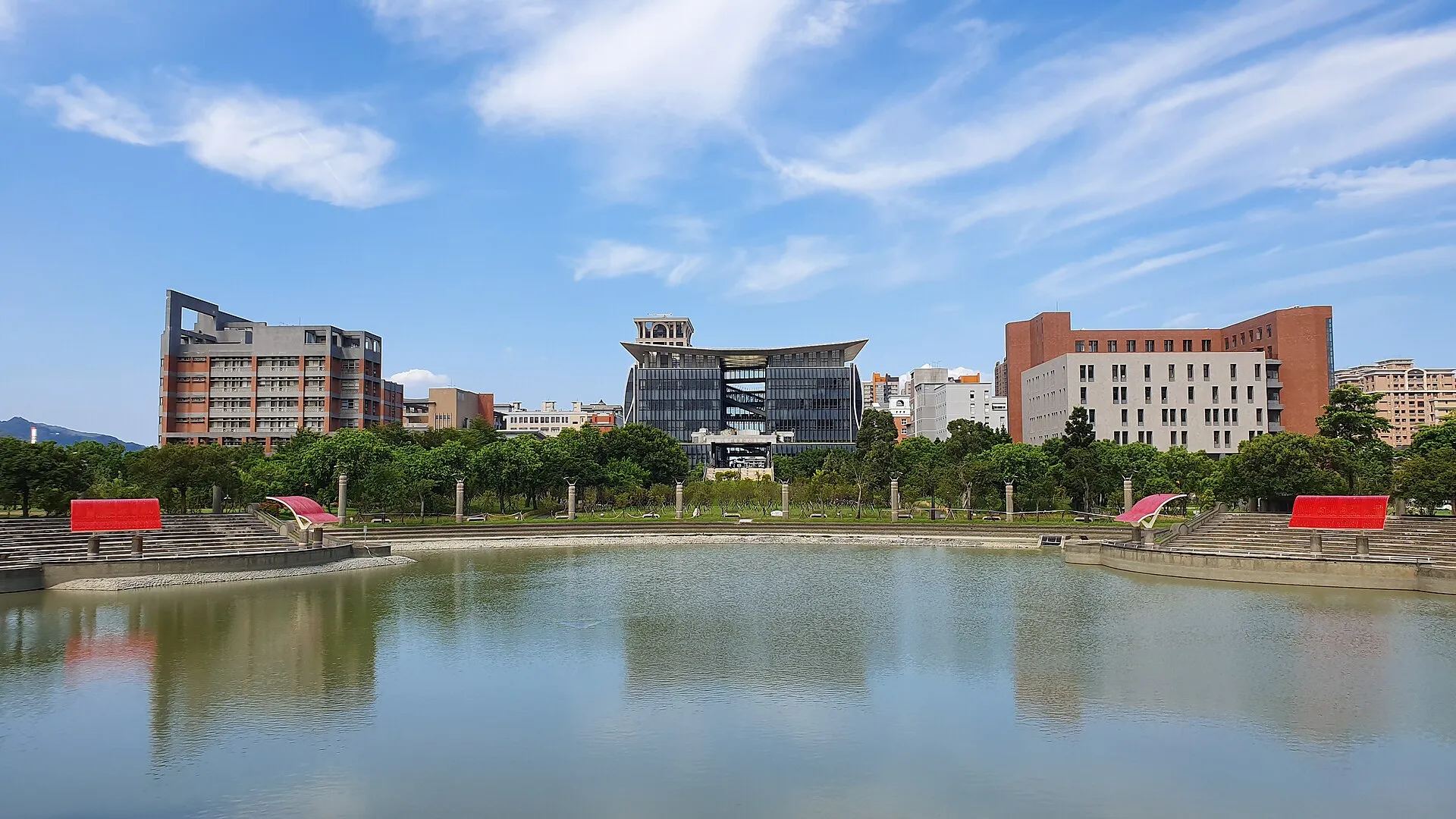 國立臺北大學